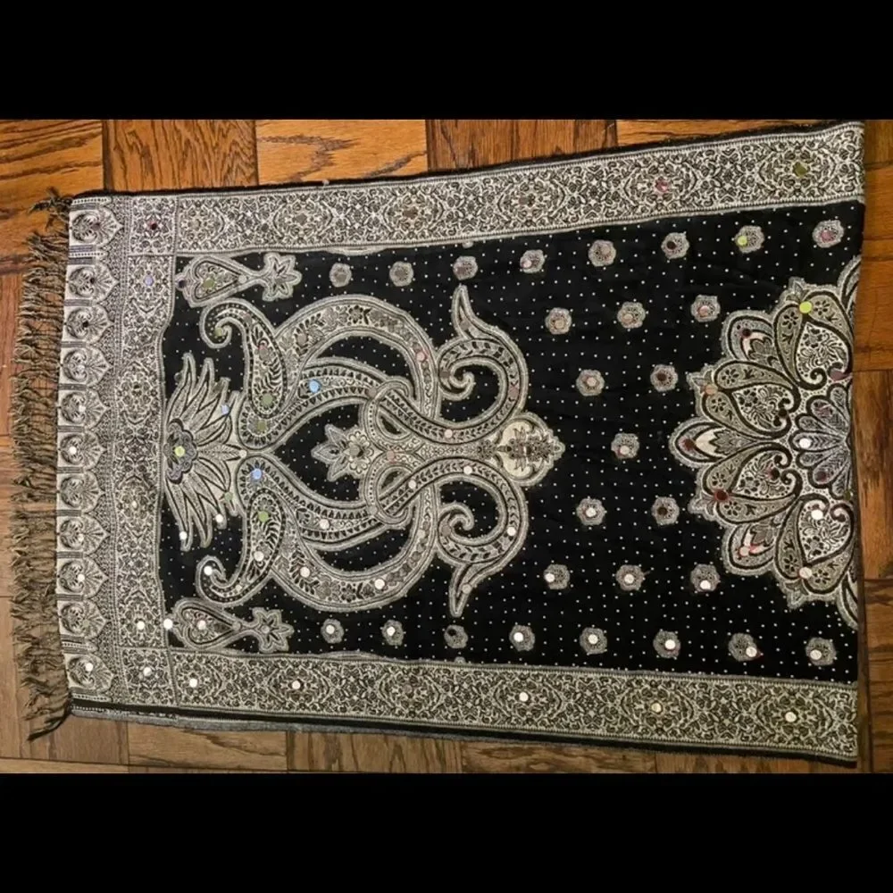 Scarf w/mirror